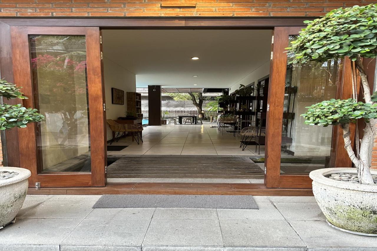The Paving Villa Canggu Екстериор снимка